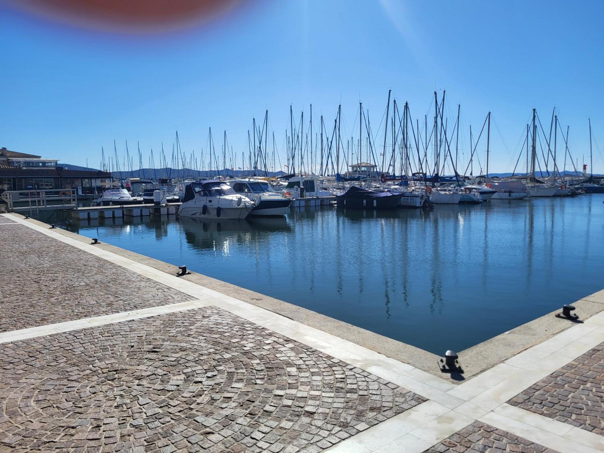 Mazet Climatise Rdj Plages Parking Wifi Gratuit La Londe-les-Maures Exteriör bild