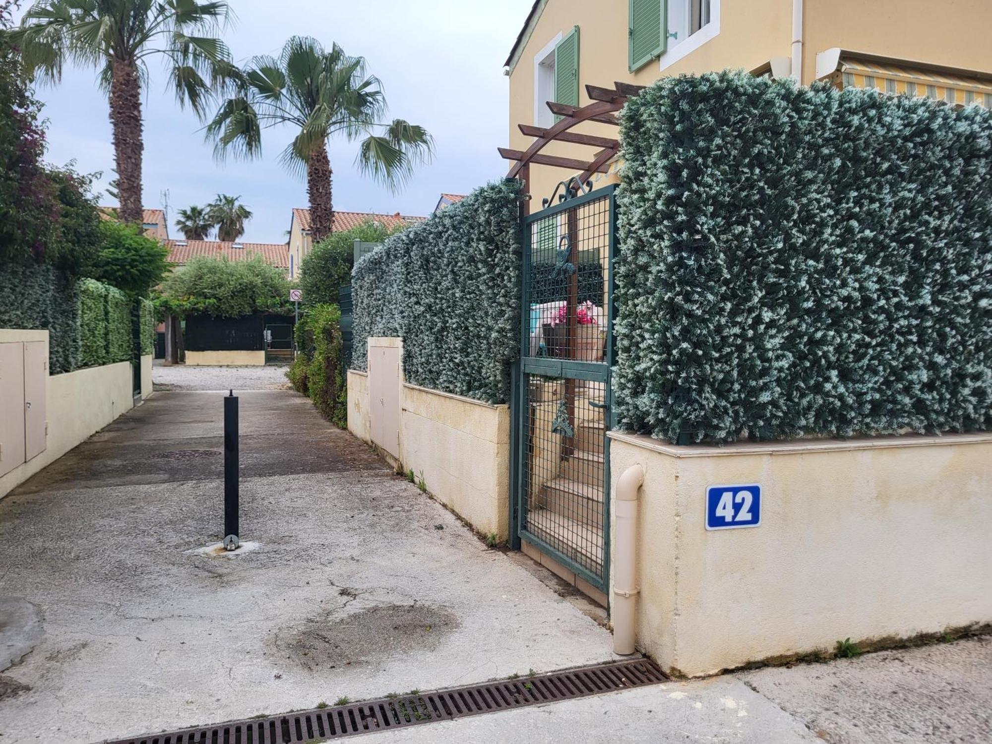 Mazet Climatise Rdj Plages Parking Wifi Gratuit La Londe-les-Maures Exteriör bild
